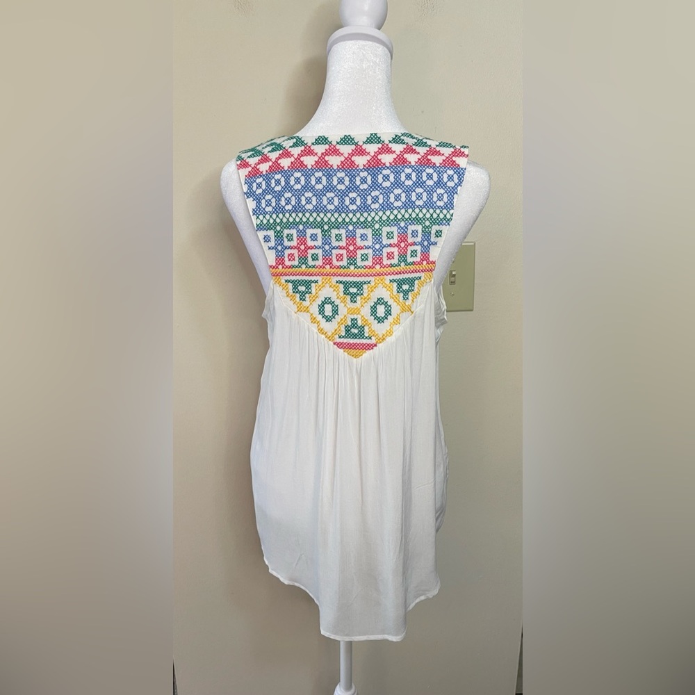 Lovestitch Women’s Bohemian Embroidery Tank Top V- Neck Size Medium. NWT - Picture 11 of 17